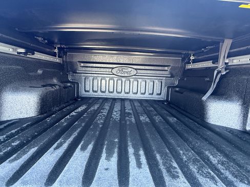 Used 2025 Ford Maverick Lariat w/ Black Appearance Package image 9