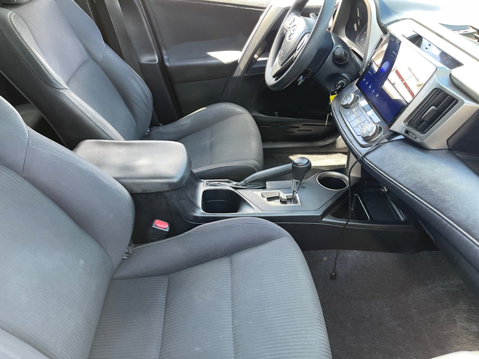 Used 2013 Toyota RAV4 XLE AWD/4WD image 19