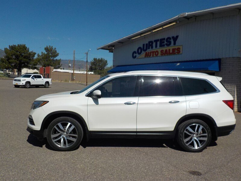 Used 2016 Honda Pilot Elite image 3