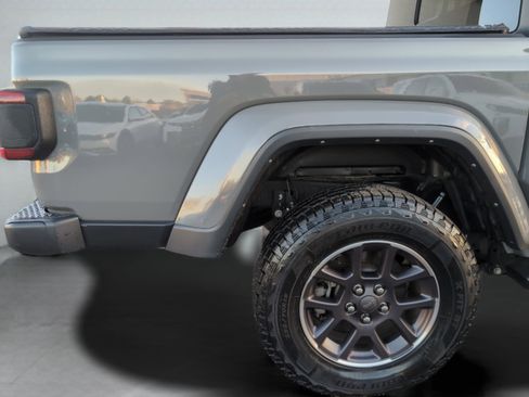 Used 2021 Jeep Gladiator Overland w/ Popular Equipment Package AWD/4WD image 27