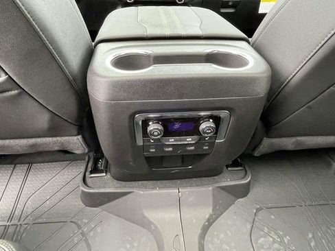 New 2026 Chevrolet Tahoe High Country AWD/4WD image 16