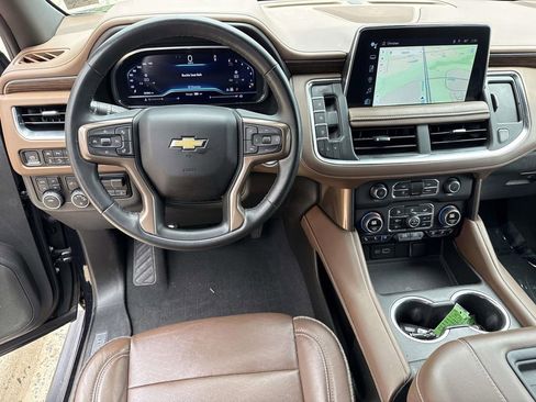 Used 2023 Chevrolet Suburban High Country w/ Premium Package AWD/4WD image 31