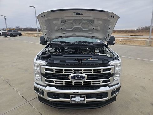 Used 2024 Ford F250 XLT w/ FX4 Off-Road Package image 29