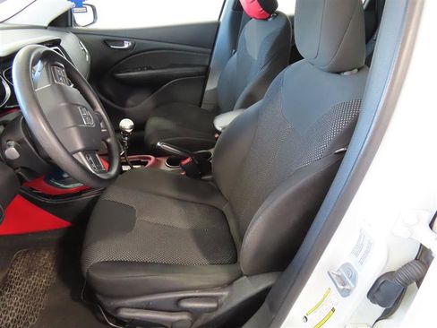 Used 2016 Dodge Dart SE w/ Convenience Group image 15