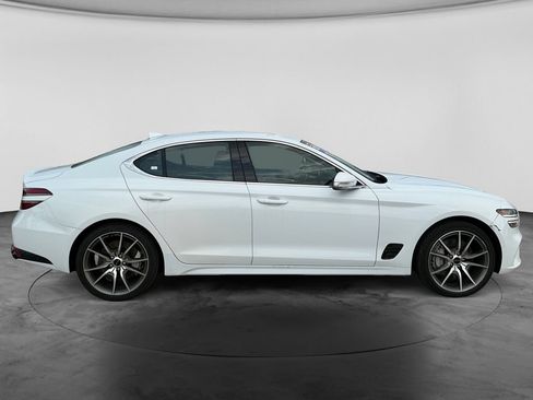 Used 2025 Genesis G70 2.5T AWD/4WD image 11