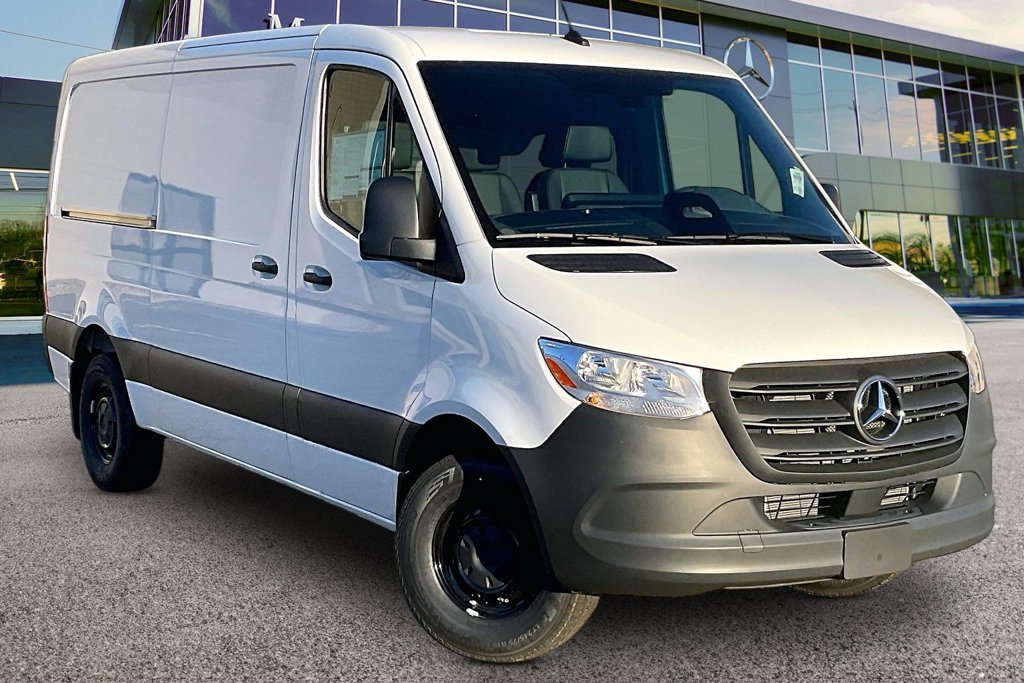 New 2027 Mercedes-Benz Sprinter 2500 image 1