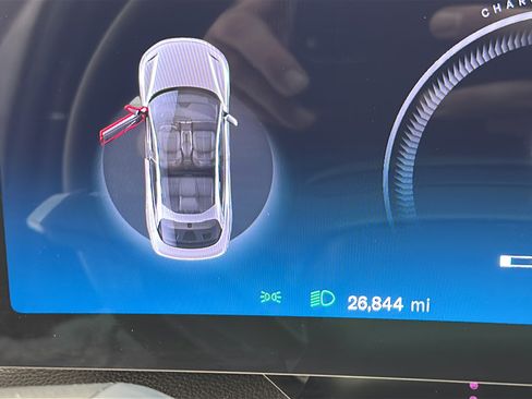 Used 2023 Lucid Air Touring AWD/4WD image 16