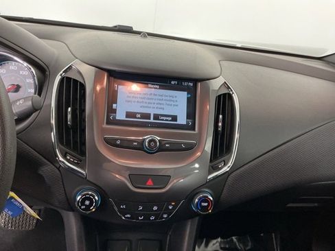 Used 2017 Chevrolet Cruze LT w/ RS Package image 18