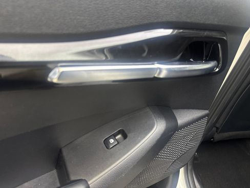Used 2023 Kia Seltos S FWD image 38