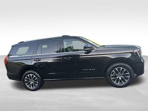 Used 2025 Ford Expedition Platinum AWD/4WD image 33