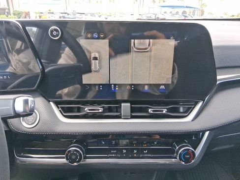 New 2026 Chevrolet Equinox LT w/ Safety and Technology Package FWD image 15