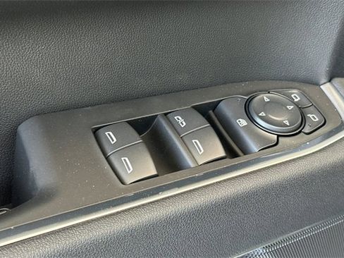 Used 2025 Chevrolet Silverado 1500 LT image 15