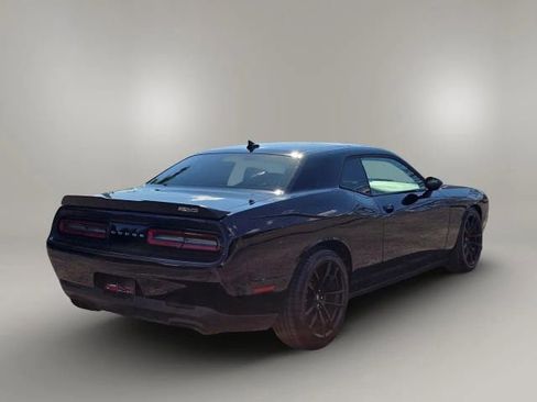 Used 2017 Dodge Challenger R/T Scat Pack image 5