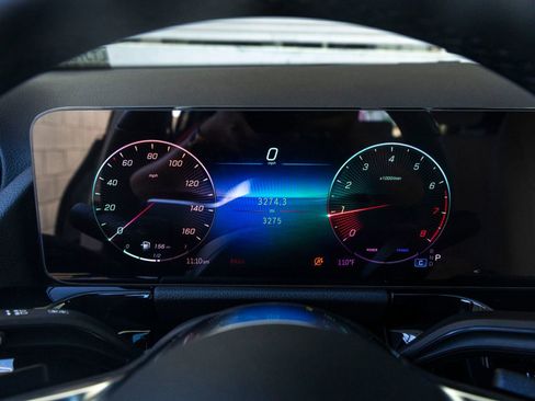 Used 2026 Mercedes-Benz GLA 250 image 16