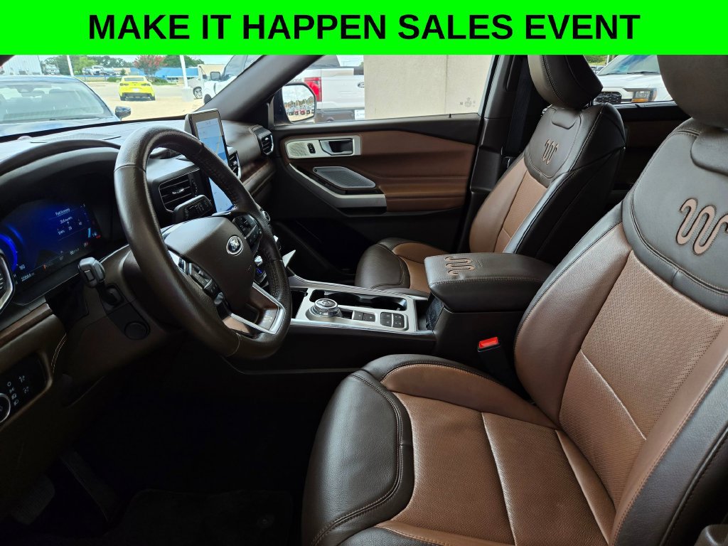 Used 2023 Ford Explorer King Ranch w/ Technology Package RWD image 9
