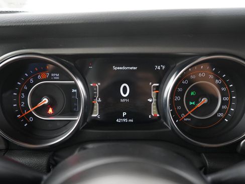 Used 2023 Jeep Wrangler Sport AWD/4WD image 17