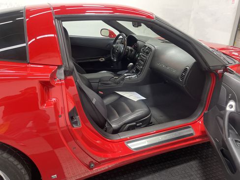 Used 2008 Chevrolet Corvette Coupe w/ Preferred Equipment Group image 13