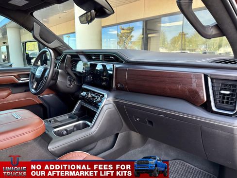 Used 2024 GMC Sierra 2500 Denali Ultimate image 31