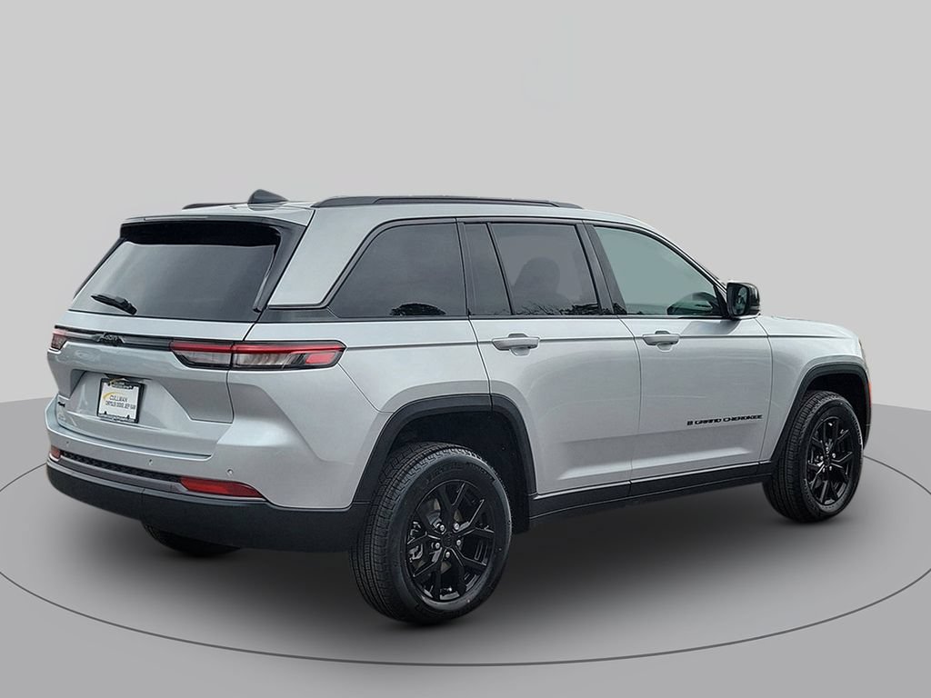 New 2026 Jeep Grand Cherokee Altitude AWD/4WD image 3