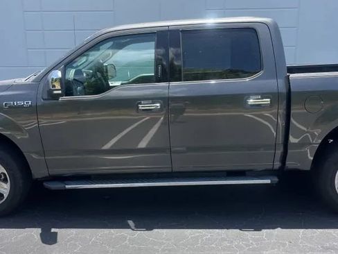 Used 2018 Ford F150 XLT w/ Equipment Group 302A Luxury AWD/4WD image 3
