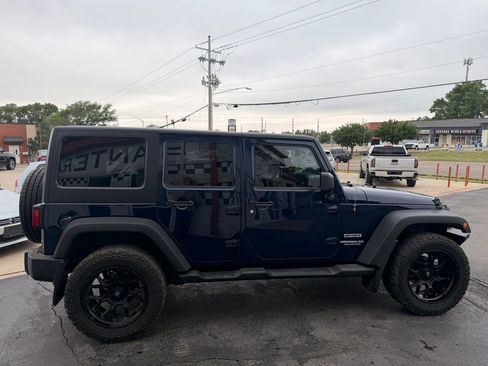 Used 2013 Jeep Wrangler Unlimited Sport AWD/4WD image 6