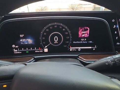 Used 2022 Cadillac Escalade Premium Luxury w/ Performance Package image 10