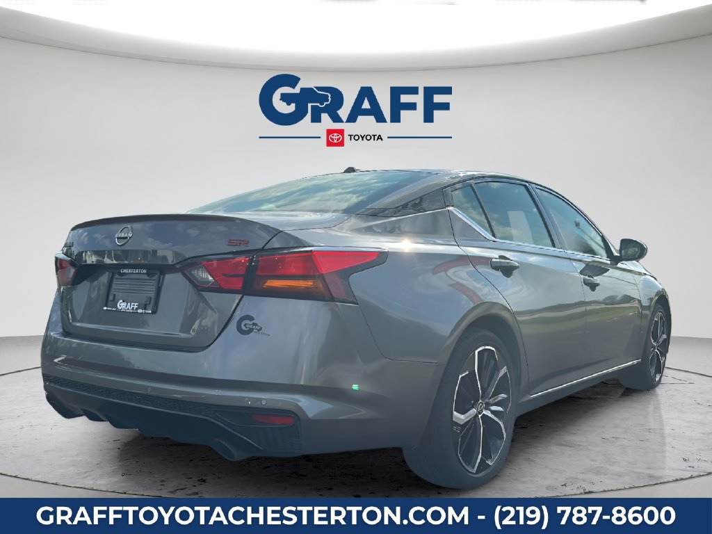 Used 2025 Nissan Altima 2.5 SR FWD image 7