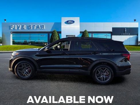 New 2026 Ford Explorer ST-Line w/ ST-Line Street Pack RWD image 4