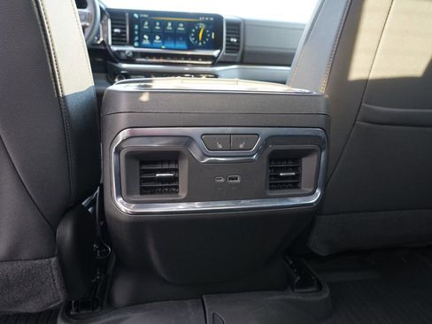 Used 2023 Chevrolet Silverado 1500 LTZ AWD/4WD image 20