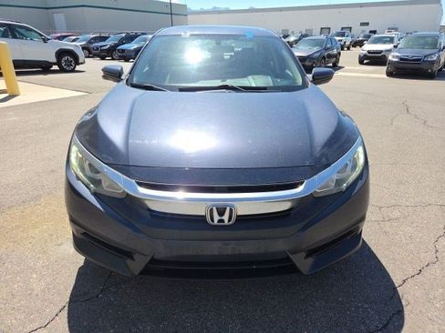 Used 2018 Honda Civic EX image 9