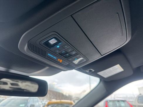 Used 2024 Ford Explorer ST-Line w/ Class IV Trailer Tow Package image 24