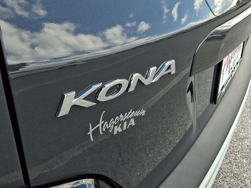 Used 2023 Hyundai Kona SEL w/ Cargo Package AWD/4WD image 32