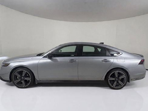 Certified 2025 Honda Accord Sport image 2