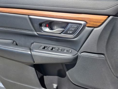 Used 2022 Honda CR-V Touring image 19