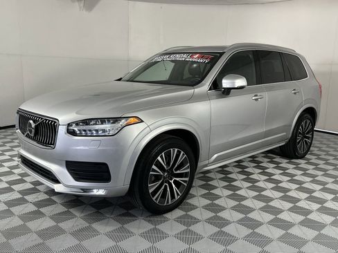 Used 2021 Volvo XC90 T5 Momentum w/ Protection Package Premier image 4