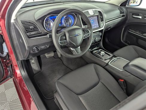 Used 2023 Chrysler 300 Touring image 11