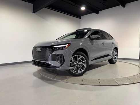 Used 2024 Audi Q4 e-tron Premium w/ Convenience Package AWD/4WD image 2