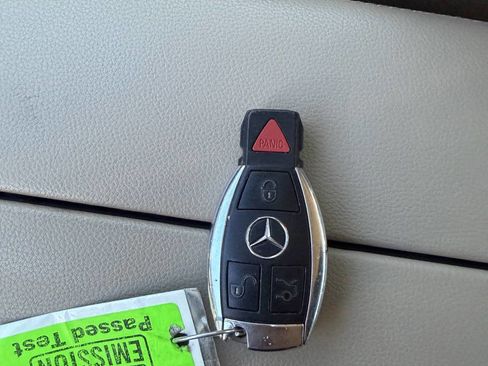 Used 2012 Mercedes-Benz CLS 550 4MATIC image 22