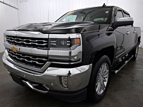 Used 2018 Chevrolet Silverado 1500 LTZ w/ Texas Edition image 18