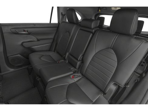 New 2026 Toyota Highlander XLE AWD/4WD image 12