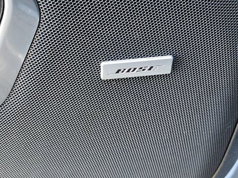 Used 2023 Chevrolet Suburban Premier image 28