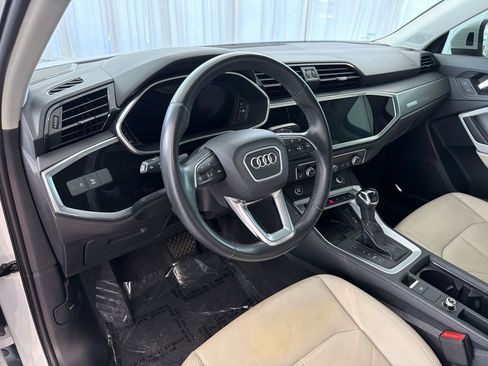 Used 2021 Audi Q3 2.0T Premium Plus w/ Premium Plus Package AWD/4WD image 4