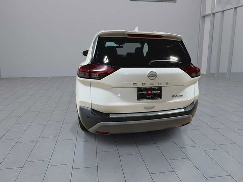 Used 2022 Nissan Rogue SV AWD/4WD image 7