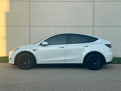 Used 2021 Tesla Model Y Long Range AWD/4WD image 6