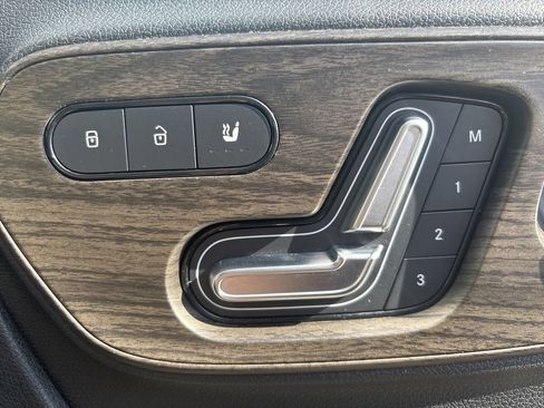 Used 2024 Mercedes-Benz Sprinter 3500 image 41