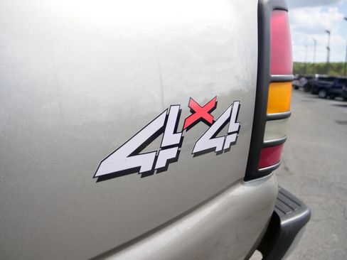 Used 2001 GMC Sierra 3500 4x4 Extended Cab image 22