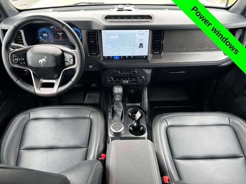 Used 2025 Ford Bronco Badlands w/ Sasquatch Package AWD/4WD image 31