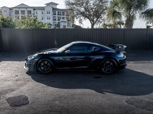 Used 2024 Porsche 718 Cayman GT4 RS image 30