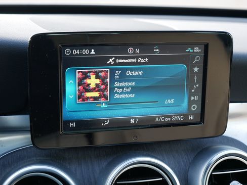 Used 2019 Mercedes-Benz C 300 4MATIC Sedan image 22