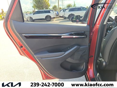 Certified 2022 Kia Seltos S FWD image 13